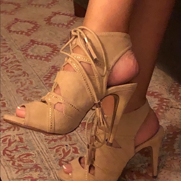 Call It Spring Suede Heels Size 7 - Picture 3 of 8